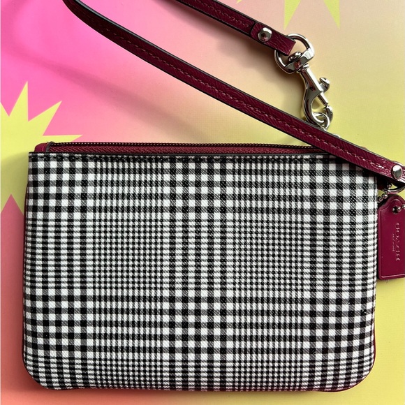 Vintage Coach Peyton Glen Plaid Wristlet - Picture 3 of 4